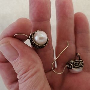 Silpada Pearl earrings